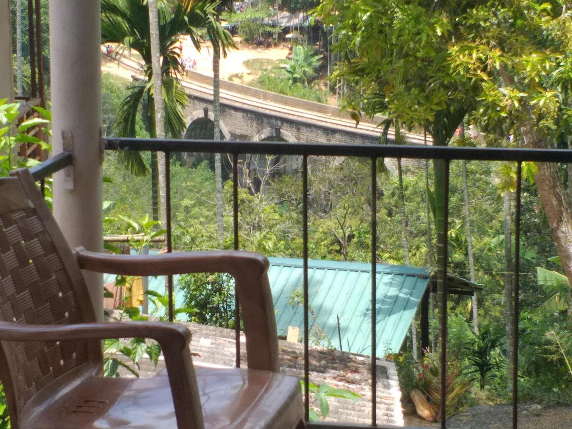 Nine Arch Araliya Homestay Ella Bagian luar foto